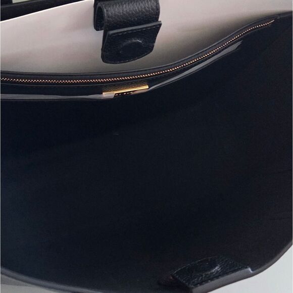 NWOT! Tory Burch Carson Black Leather Tote Bag - Picture 6 of 13